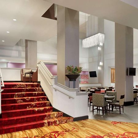 Hilton Fort Wayne At The Grand Wayne Convention Center (Adults Only) Exteriér fotografie