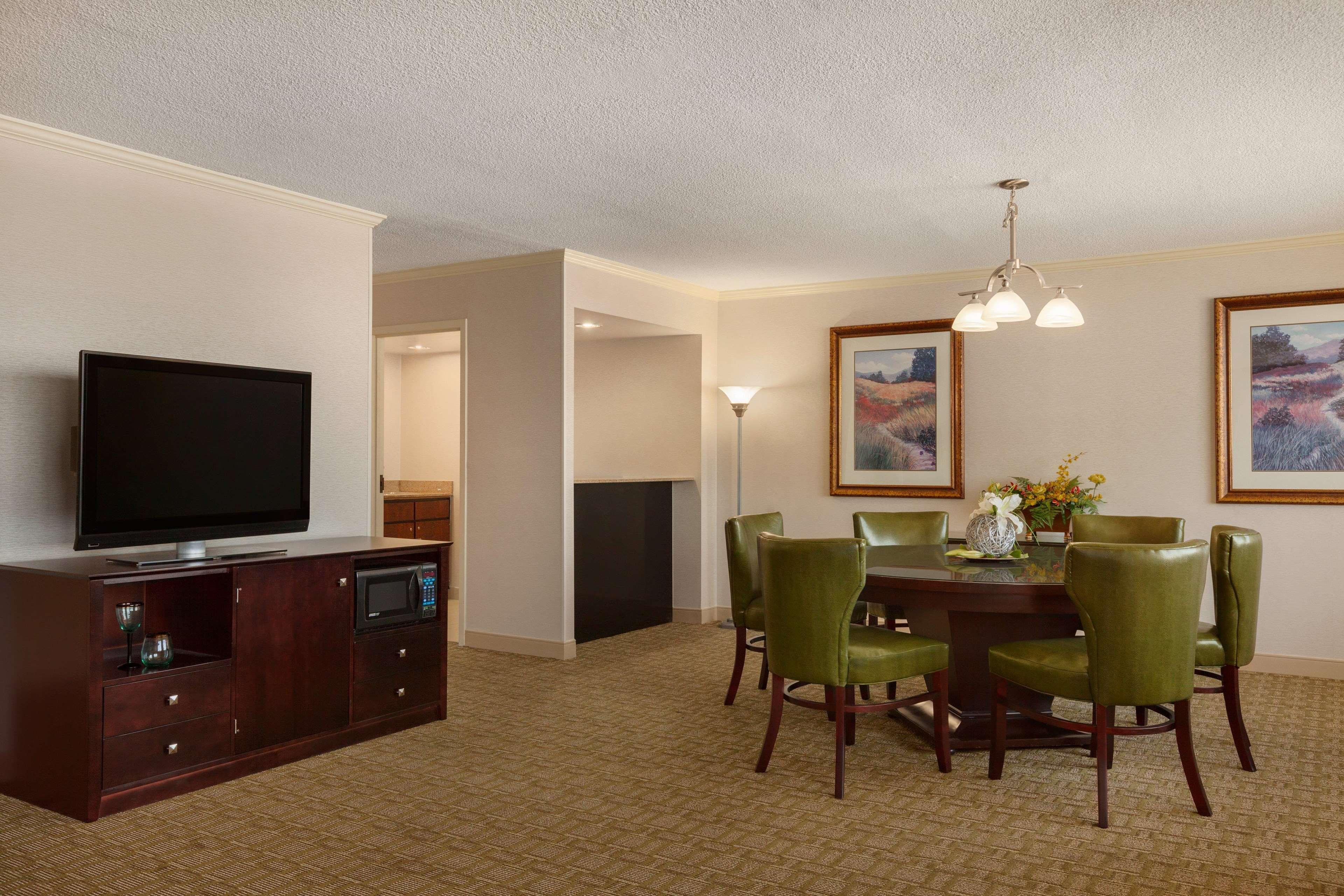 Hilton Fort Wayne At The Grand Wayne Convention Center (Adults Only) Exteriér fotografie