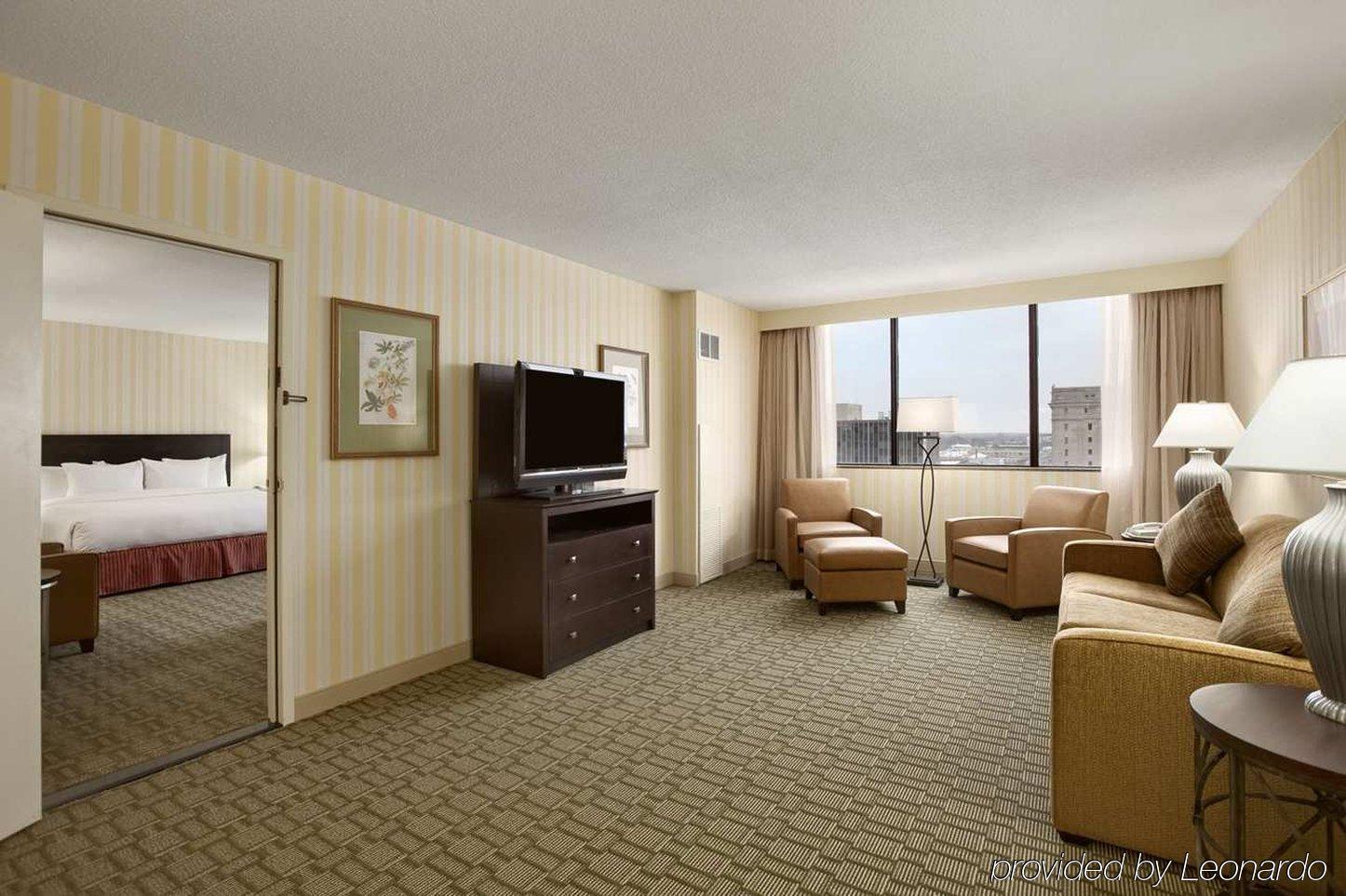 Hilton Fort Wayne At The Grand Wayne Convention Center (Adults Only) Pokoj fotografie