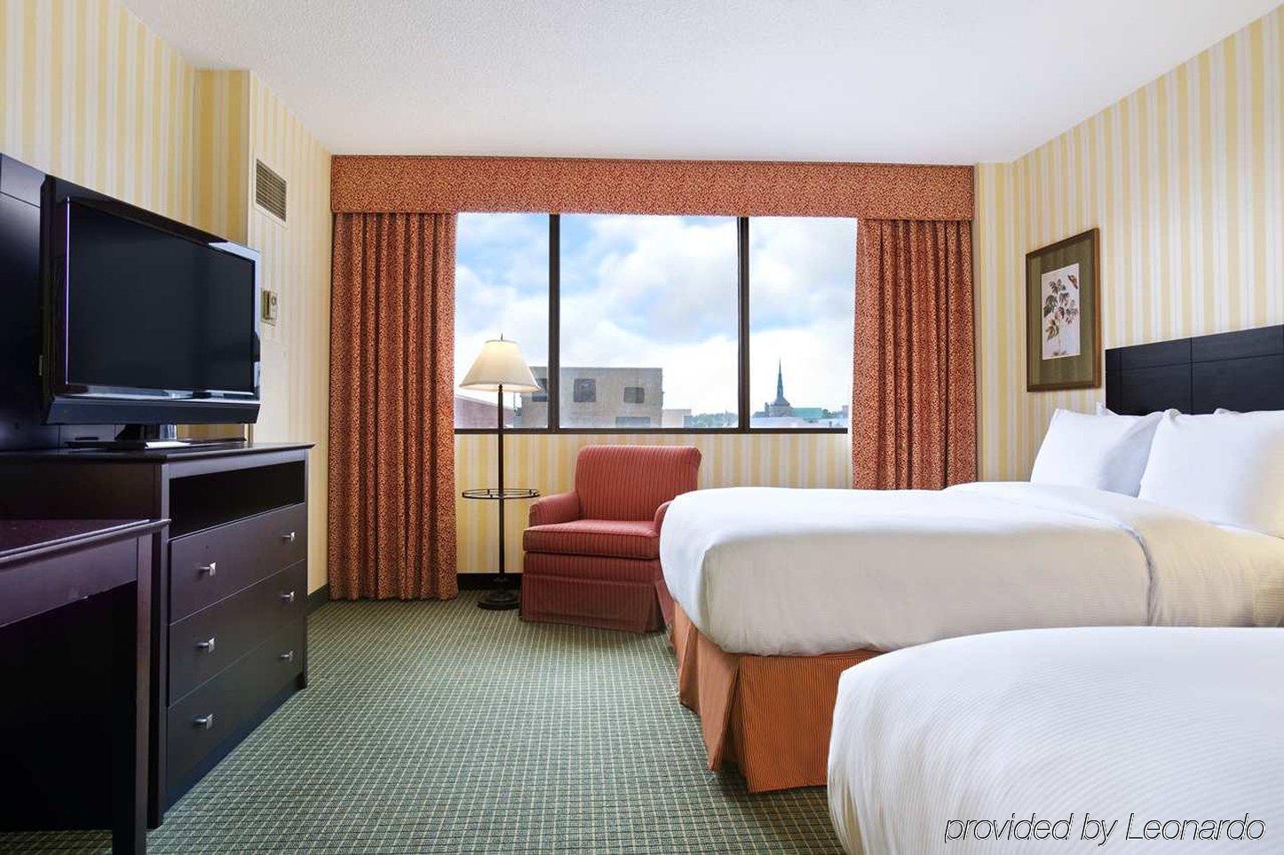 Hilton Fort Wayne At The Grand Wayne Convention Center (Adults Only) Pokoj fotografie