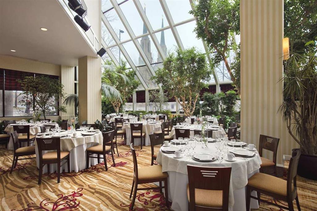 Hilton Fort Wayne At The Grand Wayne Convention Center (Adults Only) Restaurace fotografie