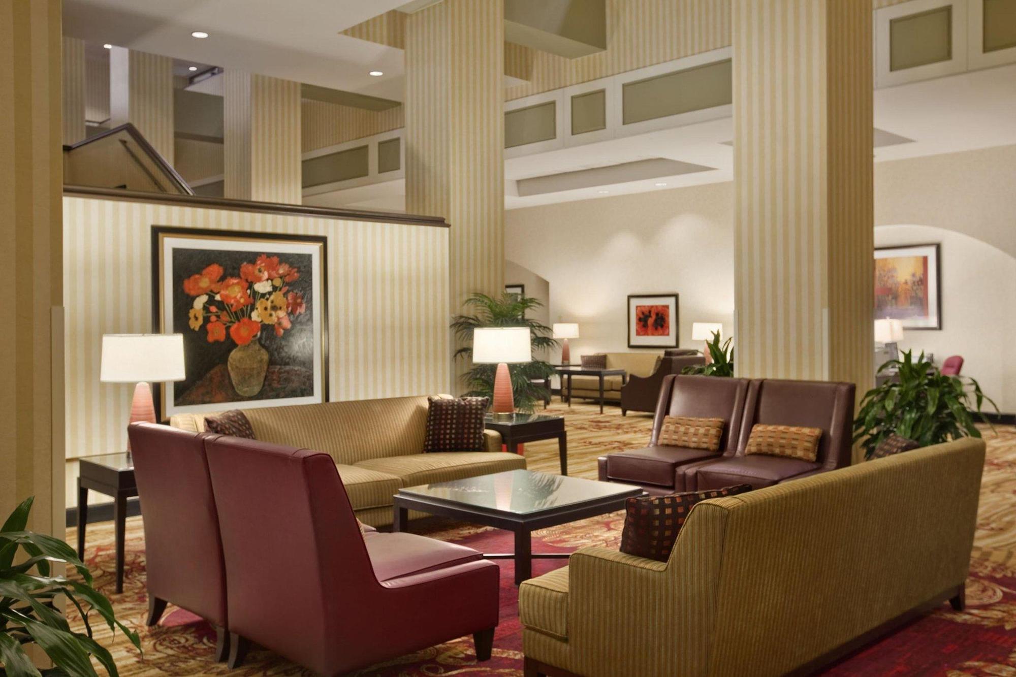 Hilton Fort Wayne At The Grand Wayne Convention Center (Adults Only) Exteriér fotografie